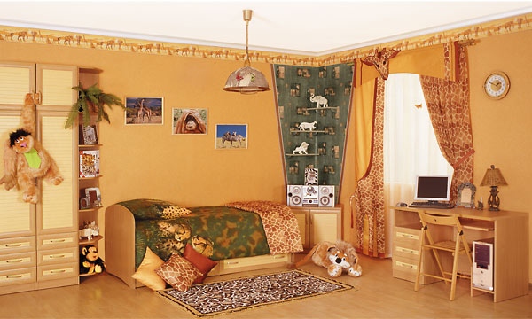 Drapes in Nursery