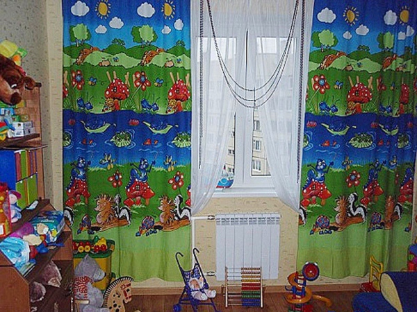 Drapes in Nursery