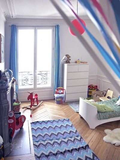Drapes in Nursery