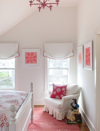 Drapes in Nursery