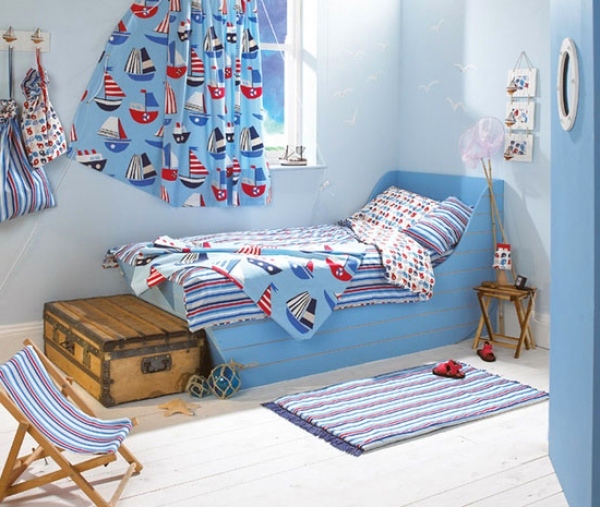 Drapes in Nursery