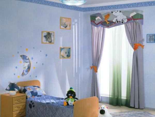 Drapes in Nursery