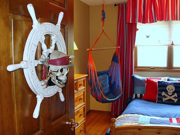 Drapes in Nursery