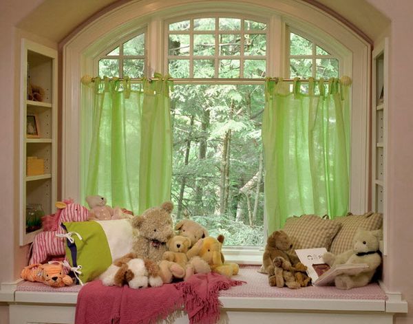 Drapes in Nursery