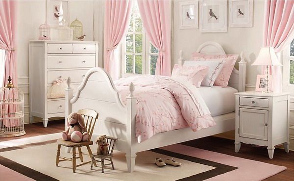 Drapes in Nursery