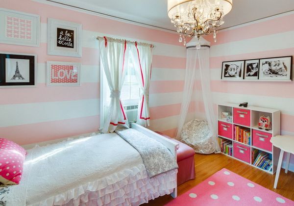 Drapes in Nursery