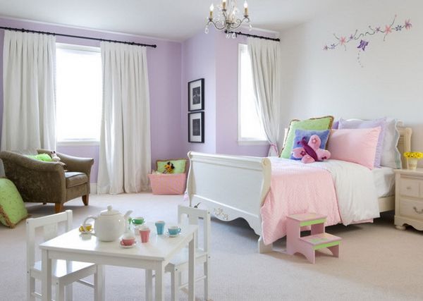 Drapes in Nursery