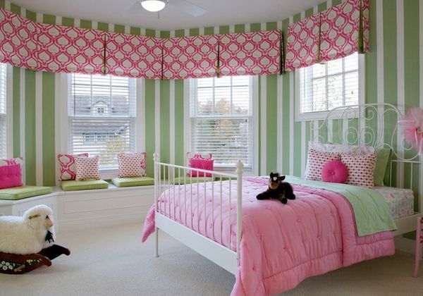Drapes in Nursery