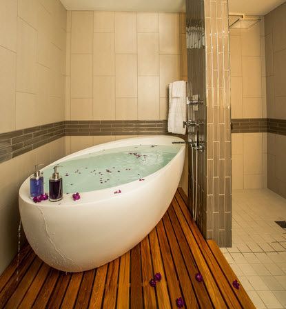 Bathtubs Photos