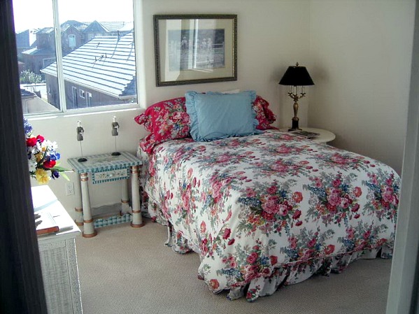 Small Bedroom