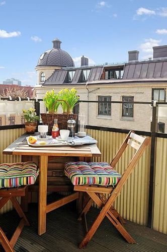 Small Balcony 
