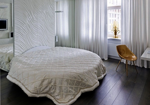 Round Bed