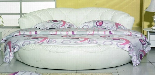 Round Bed
