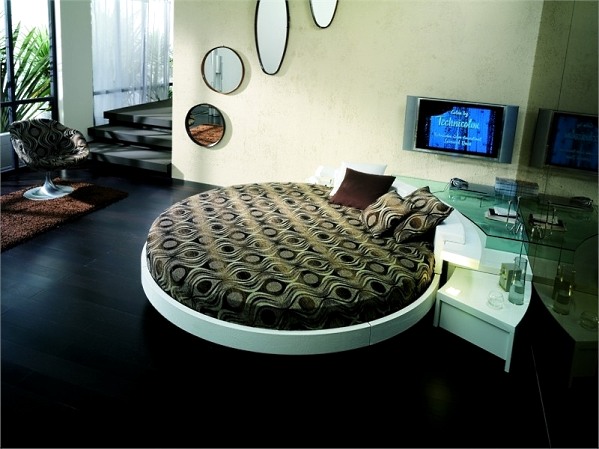 Round Bed