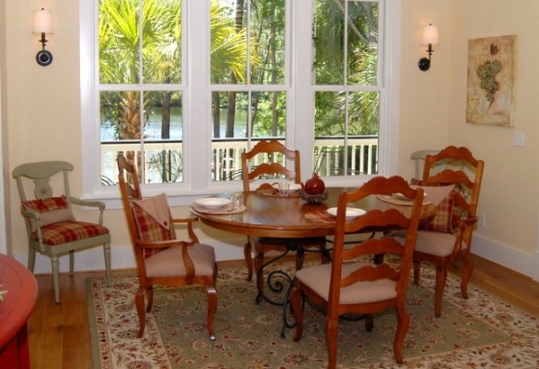 Round Tables