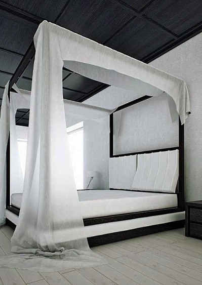Posted Bed