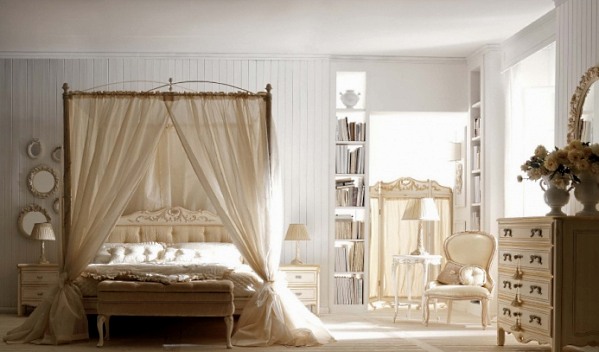Posted Bed