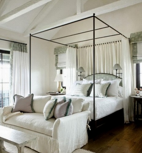 Posted Bed