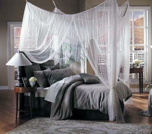 Posted Bed