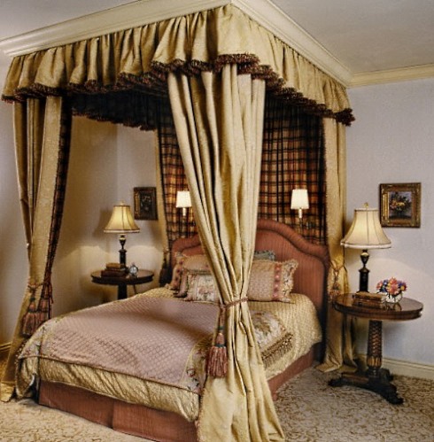 Posted Bed