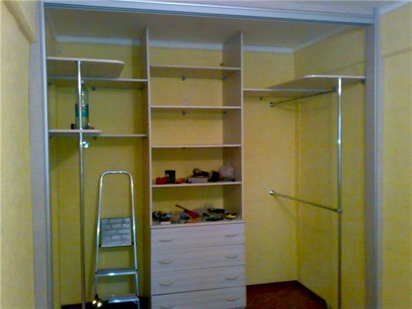 Make Walk-in Closet