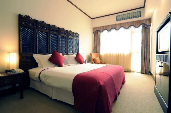 Glamorous Bedroom