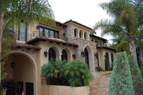 Rich Mansions 